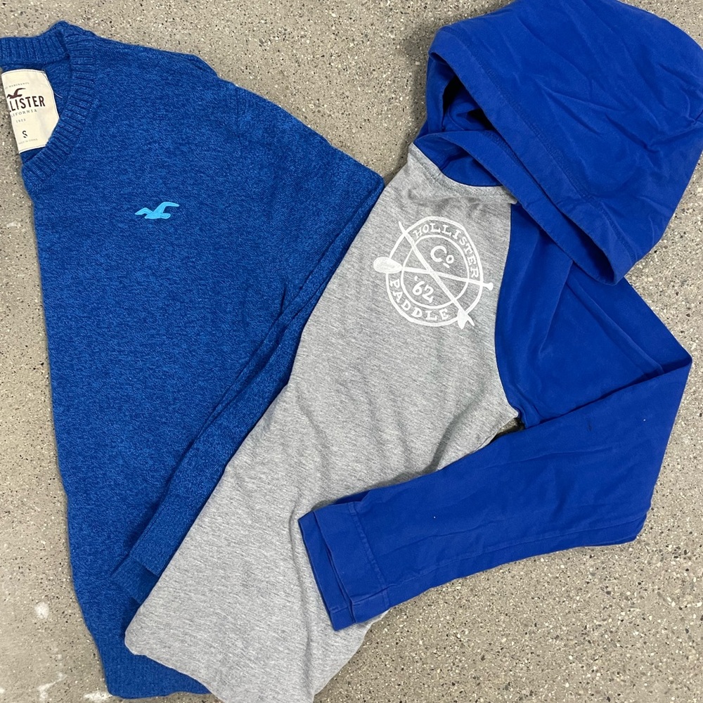 Soft & Comfortable Hollister Blue Long Sleeve‎ Knit Shirt & Hoodie size Small